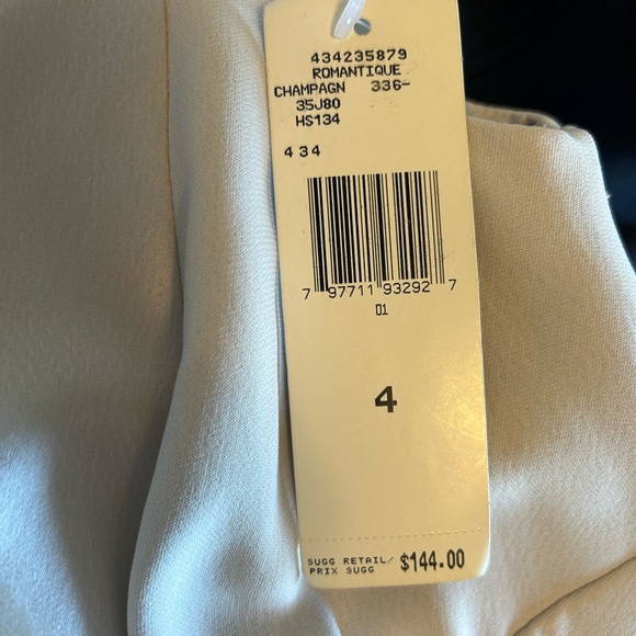 Sleeveless Dress bundle size 4 - Picture 5 of 12